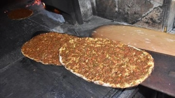Gaziantep ve Şanlıurfa'nın paylaşamadığı tescilli lezzet: Lahmacun