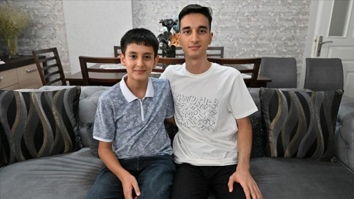 Gaziantepli Özyurtseven ailesi önce LGS sınavında şimdi de YKS'de Türkiye birincisi çıkardı