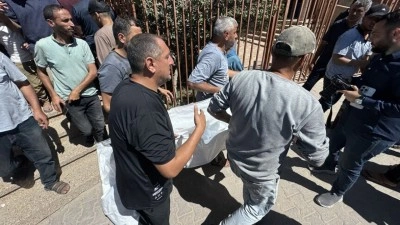 Gazze'de İsrail saldırısında yaralanan kız &ccedil;ocuğu arife g&uuml;n&uuml; hayatını kaybetti