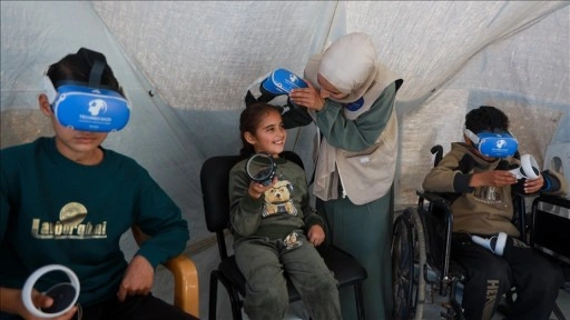 Gazze'de savaş travması yaşayan çocuklar sanal gerçeklikle rehabilite ediliyor