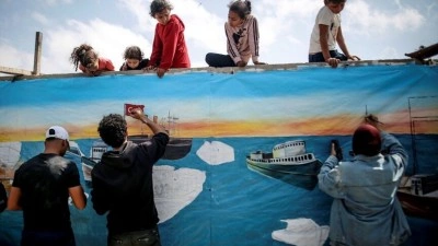 Gazze'deki ressamlar, &ccedil;izdikleri duvar resmiyle K&uuml;resel Sumud Filosu'na destek verdi