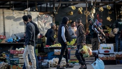 Gazze Şeridi'nde enkazlar arasında kurulan pazarlarda ramazan sevinci yerini h&uuml;zne bıraktı