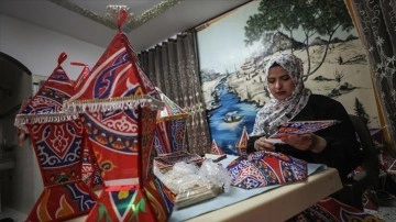 Gazze'de yoğun mesaiyle hazırlanan 'Ramazan fenerleri' evlere renk katıyor