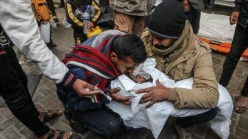 Gazze'deki hükümet: İsrail'in Refah'a kara saldırısı on binlerce kişinin ölmesine ned