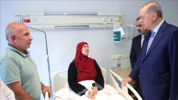 Gazze'den getirilen hastalar kendilerini ziyaret eden Cumhurbaşkanı Erdoğan'a teşekkür etti