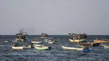 Gazzeli balıkçıların ağları "İsrail’in engellerine" takılıyor