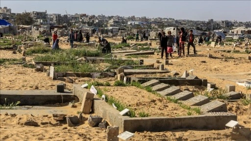 Gazzeli yaşlı mezarcı, 2 yılda 18 bin Filistinliyi toprağa verdi