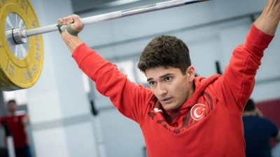 Ge&ccedil;en yıl rekorla d&uuml;nya şampiyonu olan Furkan'ın hedefi Avrupa'da da rekorla birincilik