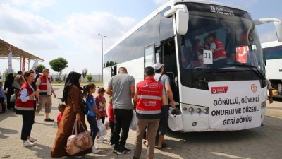 Ge&ccedil;ici koruma altındaki Suriyelilerin g&ouml;n&uuml;ll&uuml; geri d&ouml;n&uuml;ş&uuml; i&ccedil;in bilgilendirme broş&uuml;r&uuml; hazırlandı