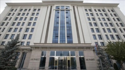 Geleceğin kadın liderlerine "m&uuml;nazara eğitimi"