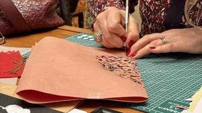 Geleneksel T&uuml;rk sanatları akademide yaşatılıyor