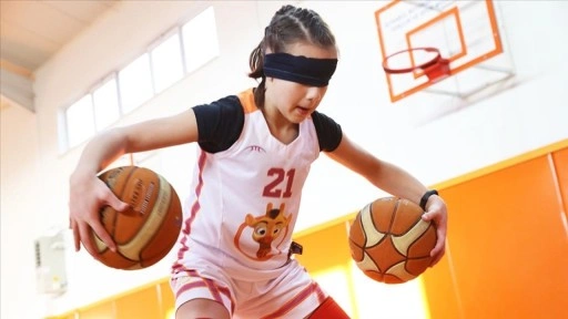 Gen&ccedil; basketbolcu Ecrin Mart, kariyerine ABD'de devam edecek