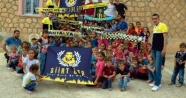 Genç Fenerbahçe taraftarlarından örnek davranış