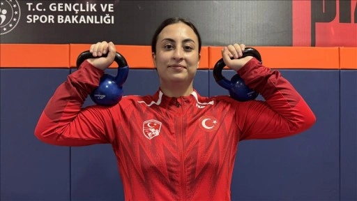 Genç milli güreşçinin hedefi Balkan Şampiyonası'ndan altın madalyayla dönmek