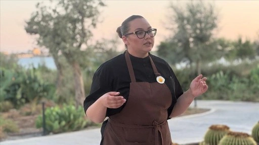 Genç Rus mutfak şefi, Moskova'daki restoranında Ege mutfağını da tanıtıyor