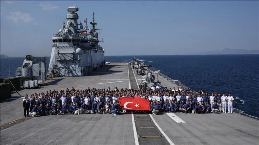 Gençlerin TCG Anadolu gemisiyle "Zafer Yolculuğu" gururu