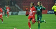 Giresunspor, Balıkesirspor’u 1-0’la geçti