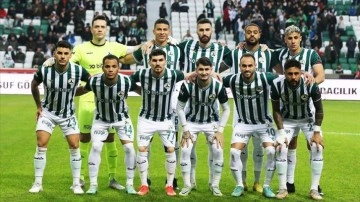 Giresunspor, FIFA'ya başvuran oyuncularla ilgili sorununu çözmeye çalışıyor