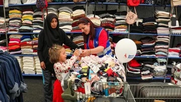 'Giyim mağazası' Malatya'da her gün 50 depremzede aileye hizmet veriyor