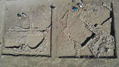 G&ouml;beklitepe'de yeni kazılarda d&ouml;rtgen planlı yapılar ortaya &ccedil;ıkarıldı