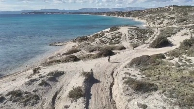 G&ouml;&ccedil;men ka&ccedil;ak&ccedil;ılarına y&ouml;nelik 24 ilde d&uuml;zenlenen operasyonlarda 36 ş&uuml;pheli tutuklandı