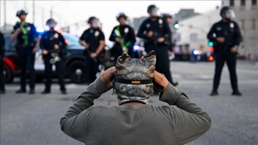 Göçmenlik politikalarının protesto edildiği Los Angeles’ta sokağa çıkma yasağı gevşetildi