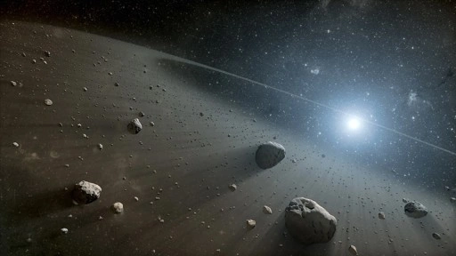 Gök bilimciler, son bir yılda 162 asteroidin Dünya'ya Ay'dan daha yakın mesafeden geçtiğin