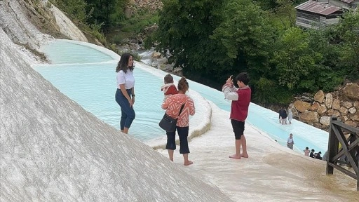 Göksu Travertenleri'nden oluşturulacak rotalarla yöre turizminin geliştirilmesi hedefleniyor