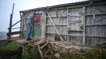 Gölyanı Yaylası'nın otantik ahşap evleri ziyaretçilerini yöresel mimarisiyle karşılıyor