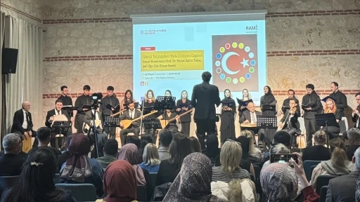 'Gönül Telimizden Türk Dünyası Ezgileri' konseri müzikseverlerle buluştu