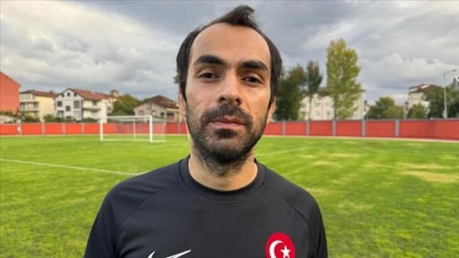 Görme engelli Ertuğrul Demirel, hayata futbolla bağlandı