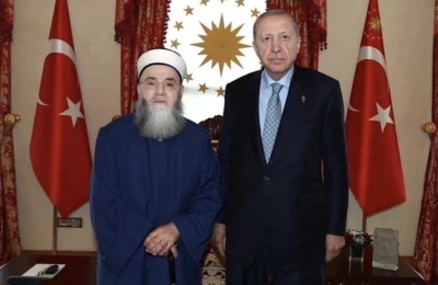 G&ouml;r&uuml;şme!.. -Ali Mevl&uuml;t Kaya yazdı-