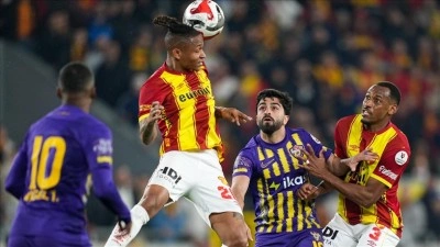 G&ouml;ztepe ile Ey&uuml;pspor gols&uuml;z berabere kaldı