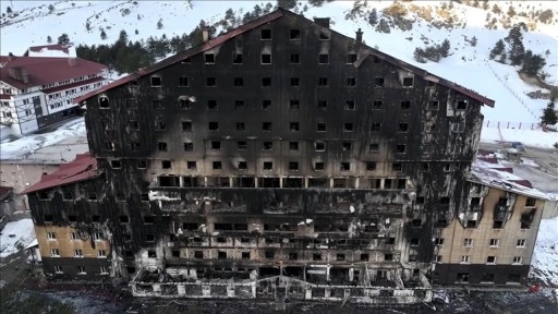 Grand Kartal Otel yangını davasının üçüncü gündeki duruşması sanık savunmalarıyla sürüyor