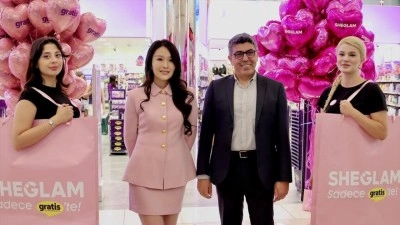 Gratis, k&uuml;resel makyaj markası Sheglam'ı T&uuml;rkiye'ye getirdi