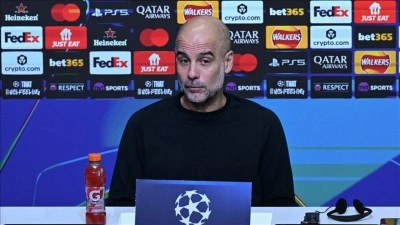 Guardiola'dan iftar i&ccedil;in verilen arayı yuhalayan Leeds United taraftarlarına tepki