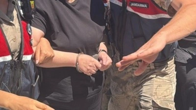 G&uuml;listan Doku soruşturmasında g&ouml;zaltına alınan eski Vali Sonel'in eşi ile 2 ş&uuml;pheli adliyede