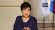 Güney Kore Devlet Başkanı Park azledildi