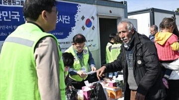 Güney Koreli sağlıkçılar "73 yıllık vefa" ile depremzedelere derman oluyor