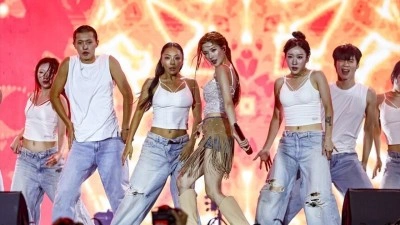 G&uuml;ney Koreli şarkıcılar, İstanbul Festivali'nde sahne aldı