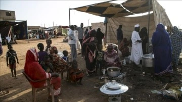Güney Sudan'da seller yüz binlerce kişiyi evinden etti
