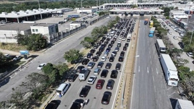 Gurbet&ccedil;ilerin Avrupa'ya d&ouml;n&uuml;ş yolculuğu s&uuml;r&uuml;yor