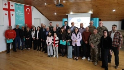 G&uuml;rcistan'da Savunma Bakanlığı &ccedil;alışanları ve askerlere T&uuml;rk&ccedil;e Dil Eğitimi sertifikaları verild