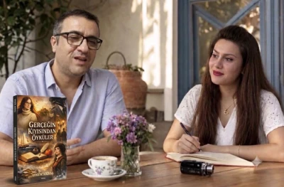 Gerçeğin kıyısından &ouml;yküler -Hande Ustamahmut'un Onur Akbaş&rsquo;la s&ouml;yleşisi-