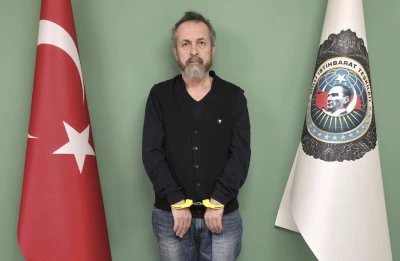 Eski bir istihbarat personelinin trajik ve dramatik hik&acirc;yesi -&Ouml;m&uuml;r &Ccedil;elikd&ouml;nmez yazdı-