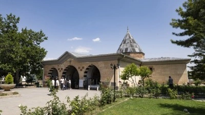 Hacı Bektaş Veli'nin &ouml;ğretileri y&uuml;zyıllardır insanlığa yol g&ouml;steriyor