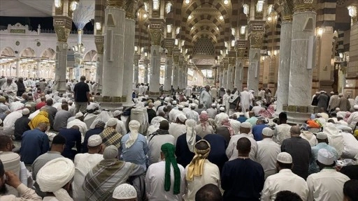 Hacılar, Hazreti Muhammed'in nuruyla aydınlanmış şehir Medine'de