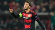 Hakan Çalhanoğlu'nun golü Leverkusen'e yetmedi
