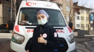 Hakkari&#039;de kadın ambulans şoförü hastaların imdadına yetişiyor