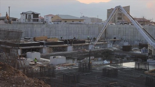 Hakkari'de sismik izolatörlerin kullanıldığı 100'er yataklı iki hastane inşa ediliyor